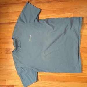 Patagonia Men's P-6 Logo T-Shirt Blue Large